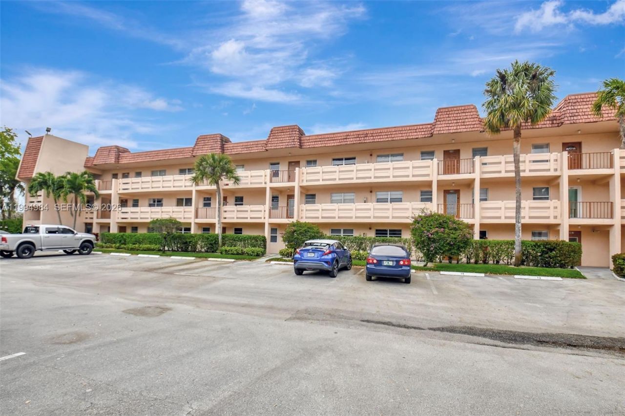 14721 Bonaire Blvd , Unit 308, Delray Beach, FL 33446 Photo