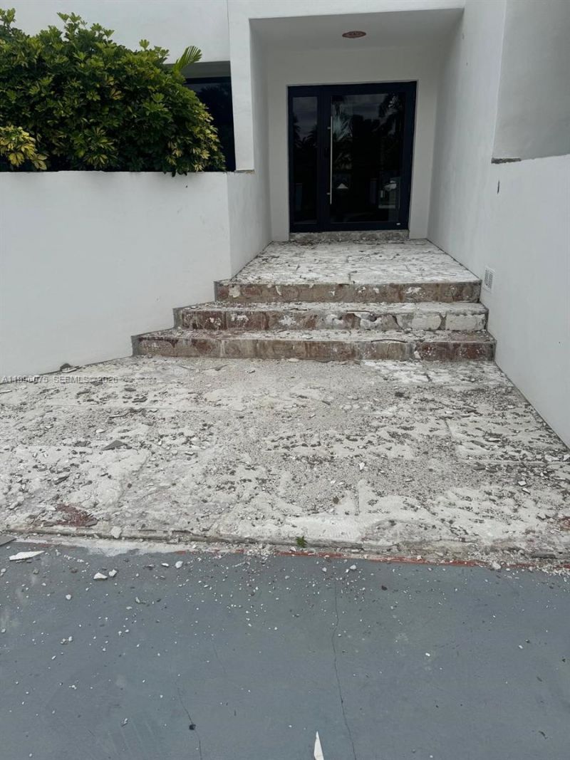 290 NW 125th Ave , Miami, FL 33182 Photo