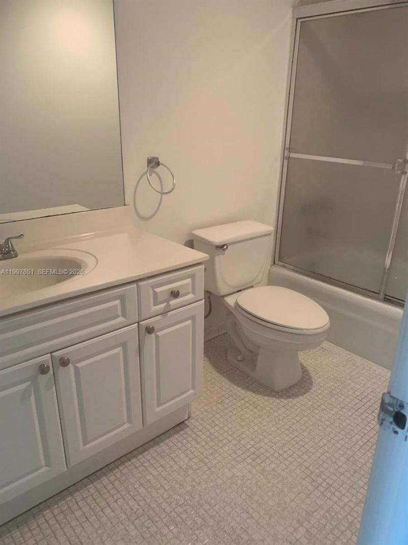 19380 Collins Ave , Unit 319, Sunny Isles Beach, FL 33160 Photo