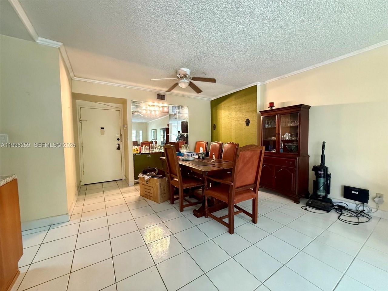4350 Hillcrest Dr , Unit 303, Hollywood, FL 33021 Photo
