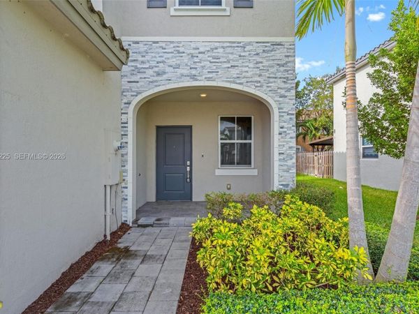 1100 SE 26 TER , Homestead, FL 33035