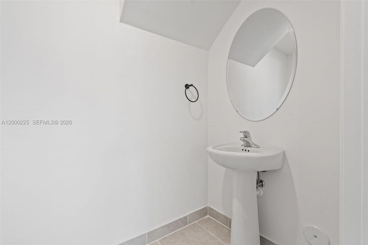 1100 SE 26 Ter , Homestead, FL 33035 Photo