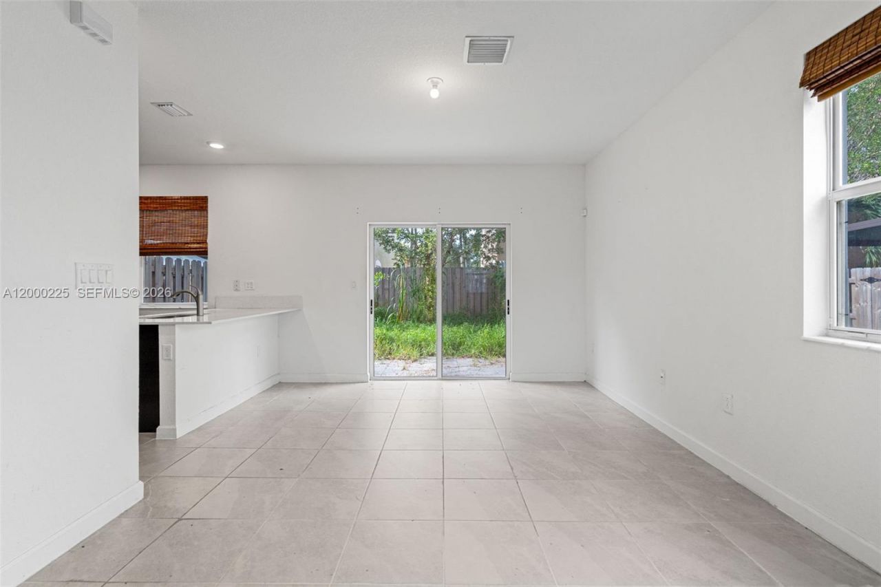1100 SE 26 Ter , Homestead, FL 33035 Photo