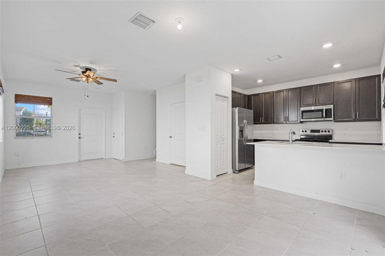 1100 SE 26 Ter , Homestead, FL 33035 Photo