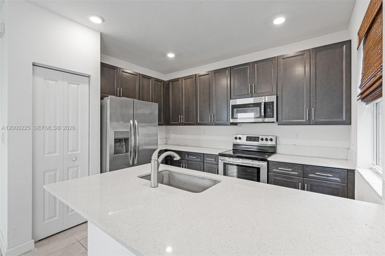 1100 SE 26 Ter , Homestead, FL 33035 Photo