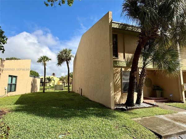 9251 NW 14th Ct , Unit 257, Pembroke Pines, FL 33024