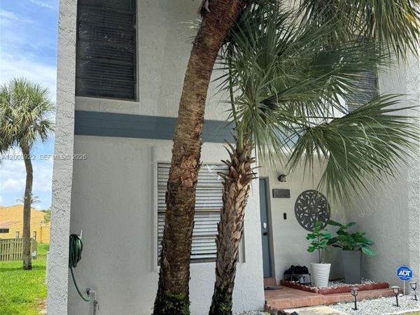 9251 NW 14th Ct, Unit 257, Pembroke Pines, FL 33024