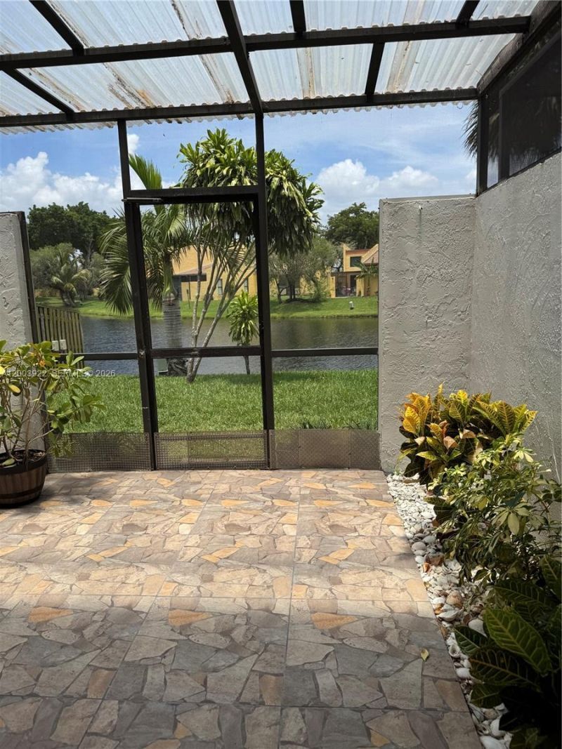 9251 NW 14th Ct, Unit 257, Pembroke Pines, FL 33024 Photo