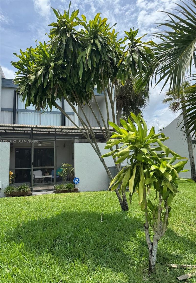 9251 NW 14th Ct, Unit 257, Pembroke Pines, FL 33024 Photo