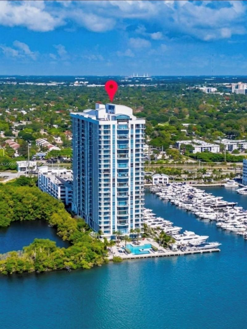 17111 Biscayne Blvd , Unit 909, North Miami Beach, FL 33160 Photo