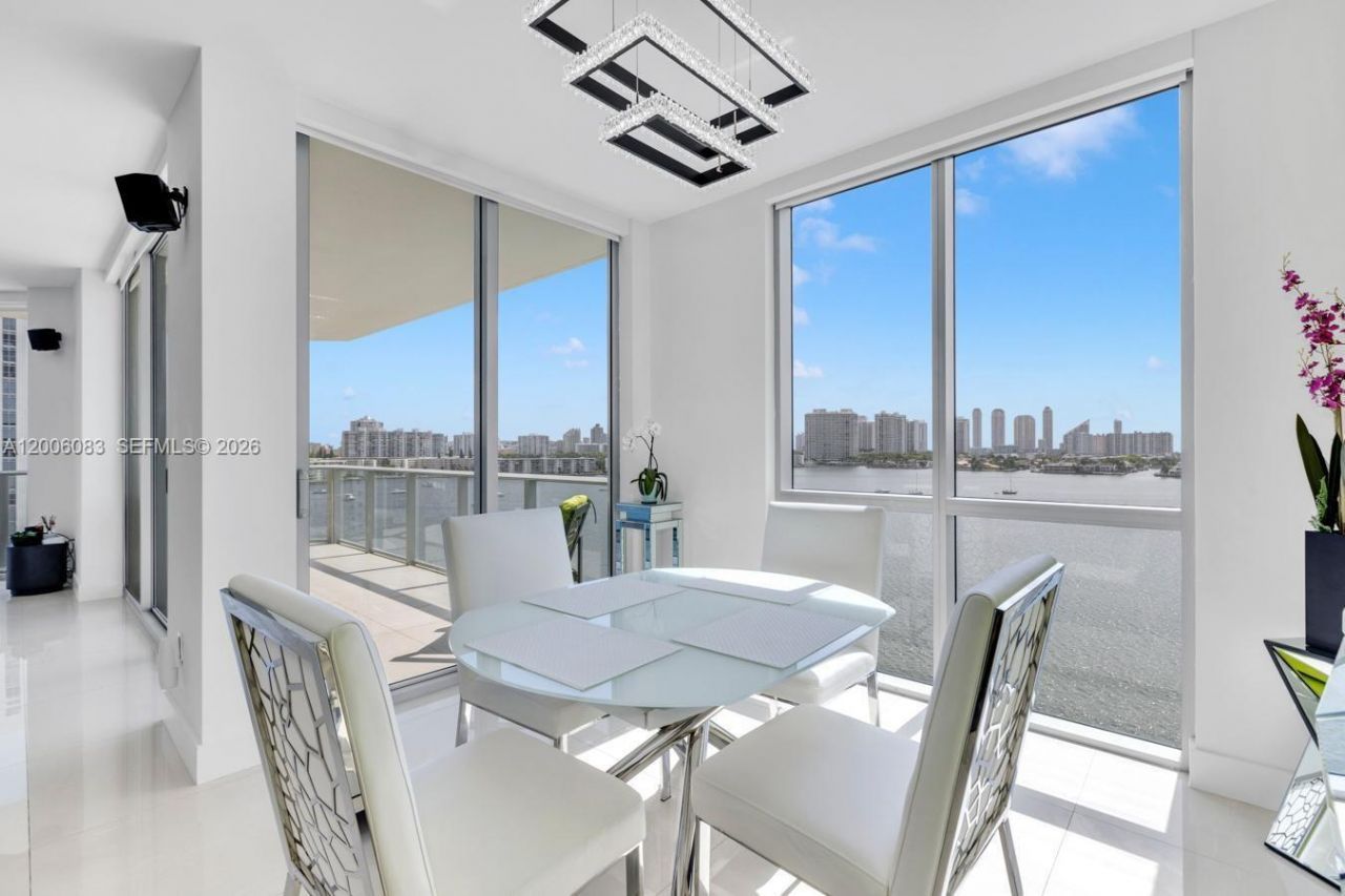 17111 Biscayne Blvd , Unit 909, North Miami Beach, FL 33160 Photo