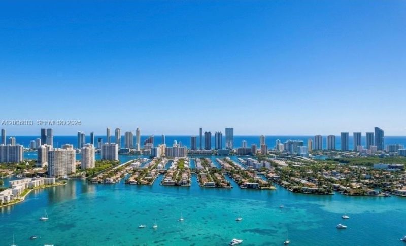17111 Biscayne Blvd , Unit 909, North Miami Beach, FL 33160 Photo