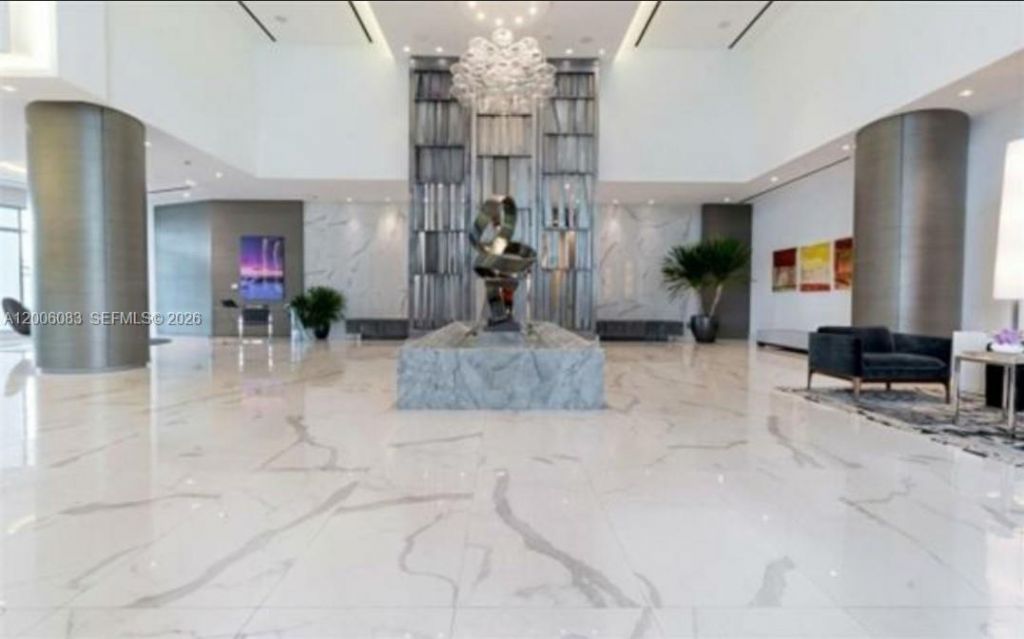 17111 Biscayne Blvd , Unit 909, North Miami Beach, FL 33160 Photo