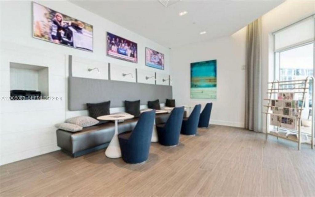 17111 Biscayne Blvd , Unit 909, North Miami Beach, FL 33160 Photo