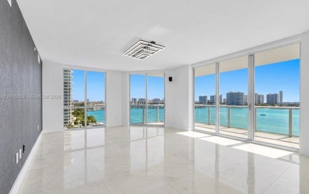 17111 Biscayne Blvd , Unit 909, North Miami Beach, FL 33160 Photo