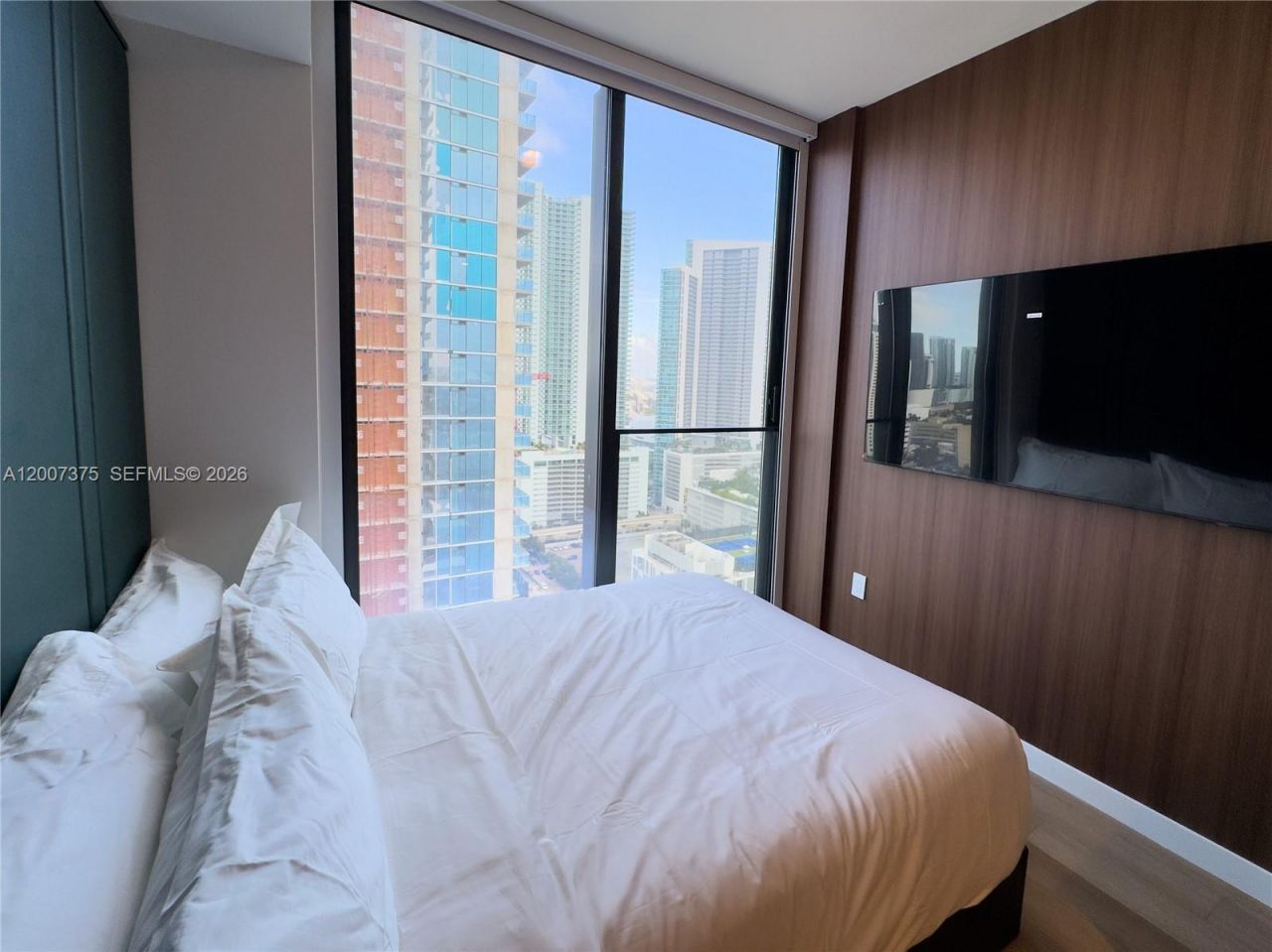 20 NE 11th St , Unit 3006B, Miami, FL 33132 Photo