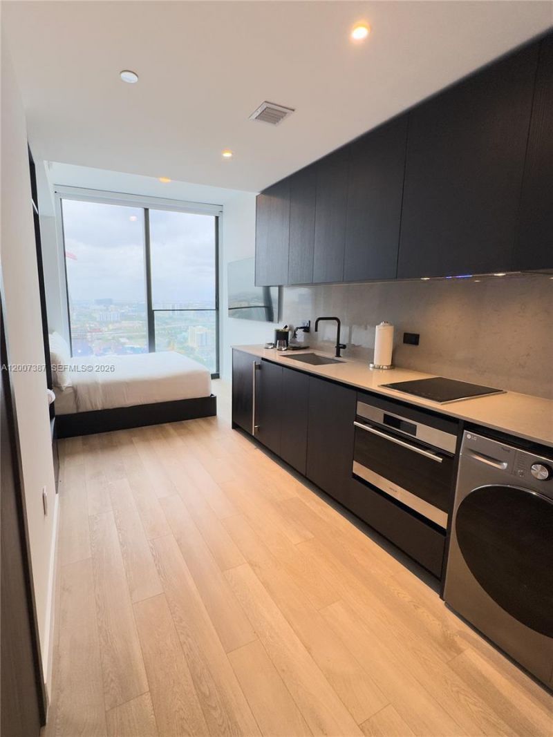 20 NE 11th St , Unit 3012B, Miami, FL 33132 Photo