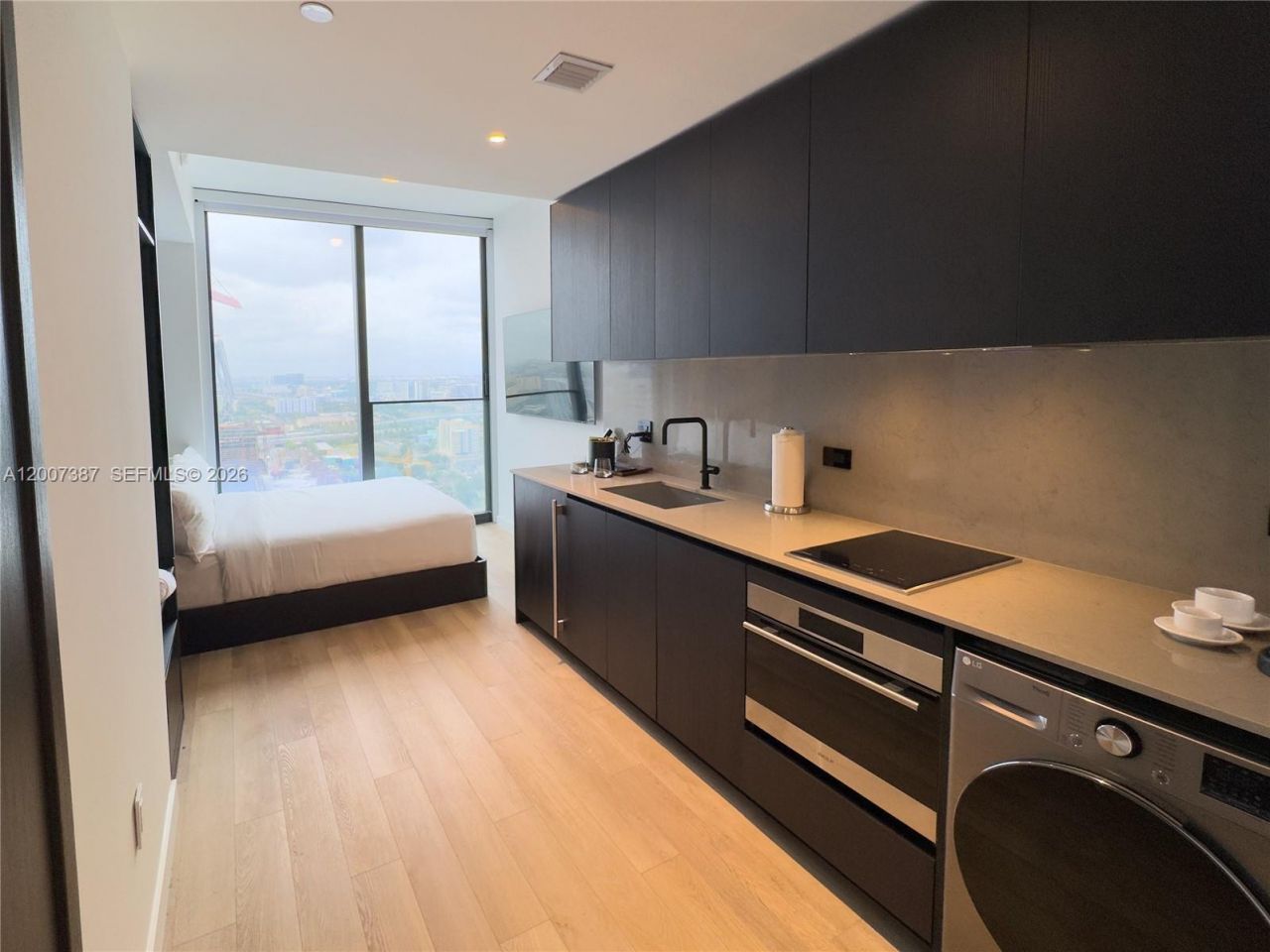 20 NE 11th St , Unit 3012B, Miami, FL 33132 Photo