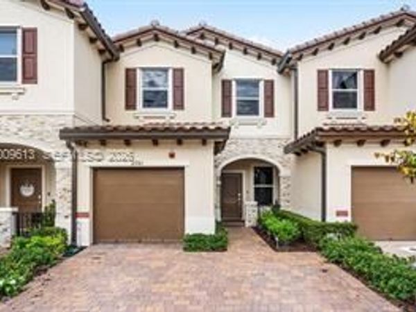 2781 NW 55th Way , Lauderhill, FL 33313