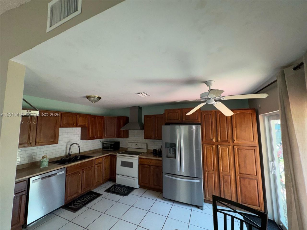 8700 NW 46th Ct, Lauderhill, FL 33351 Photo