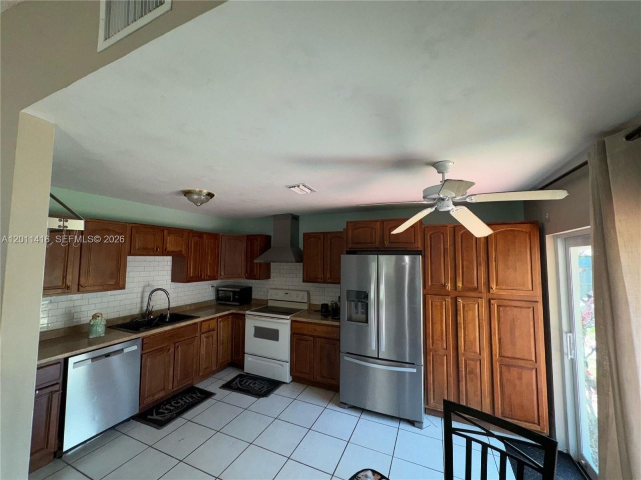 8700 NW 46th Ct, Lauderhill, FL 33351 Photo