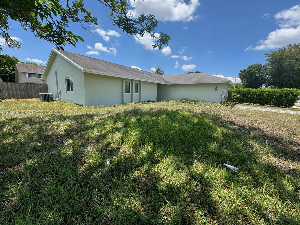 8700 NW 46th Ct, Lauderhill, FL 33351 Photo