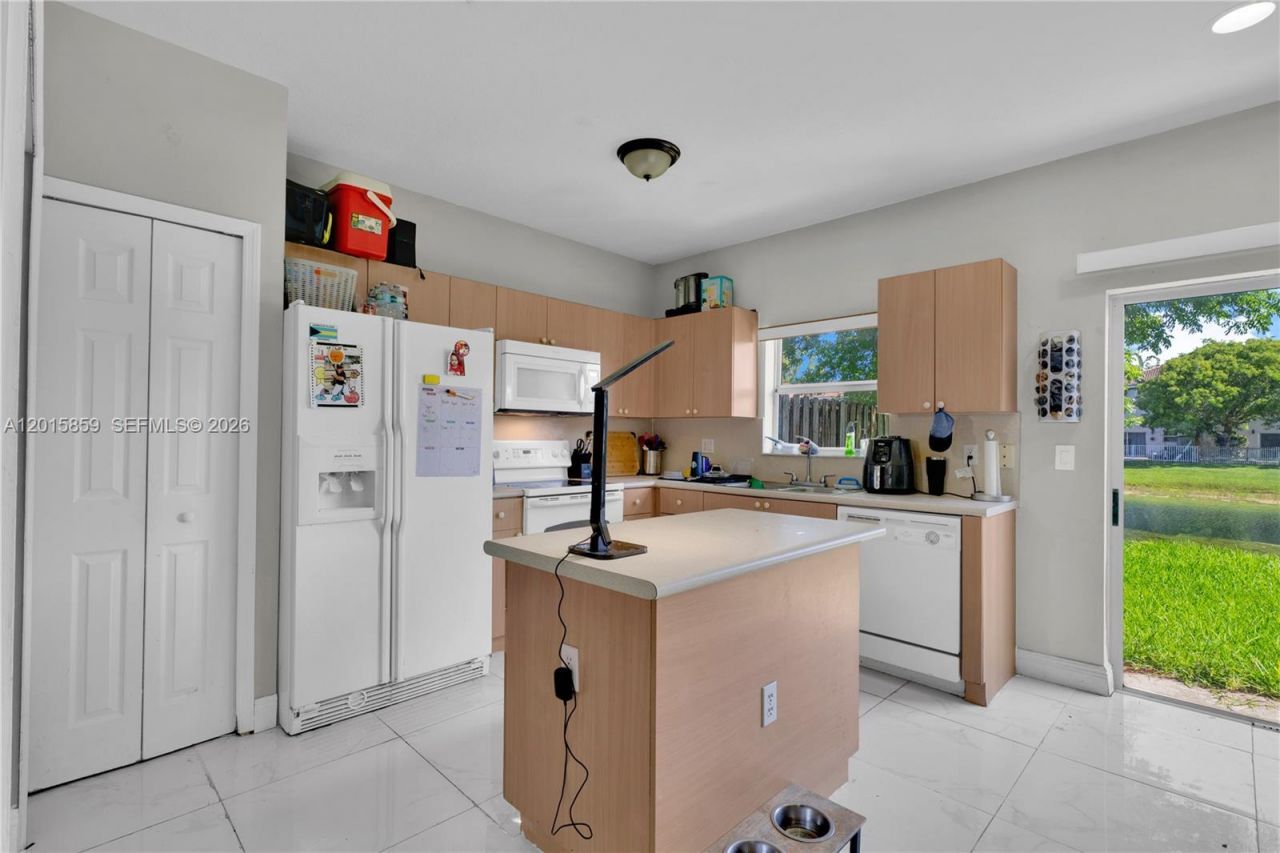 1660 SE 30th St , Homestead, FL 33035 Photo