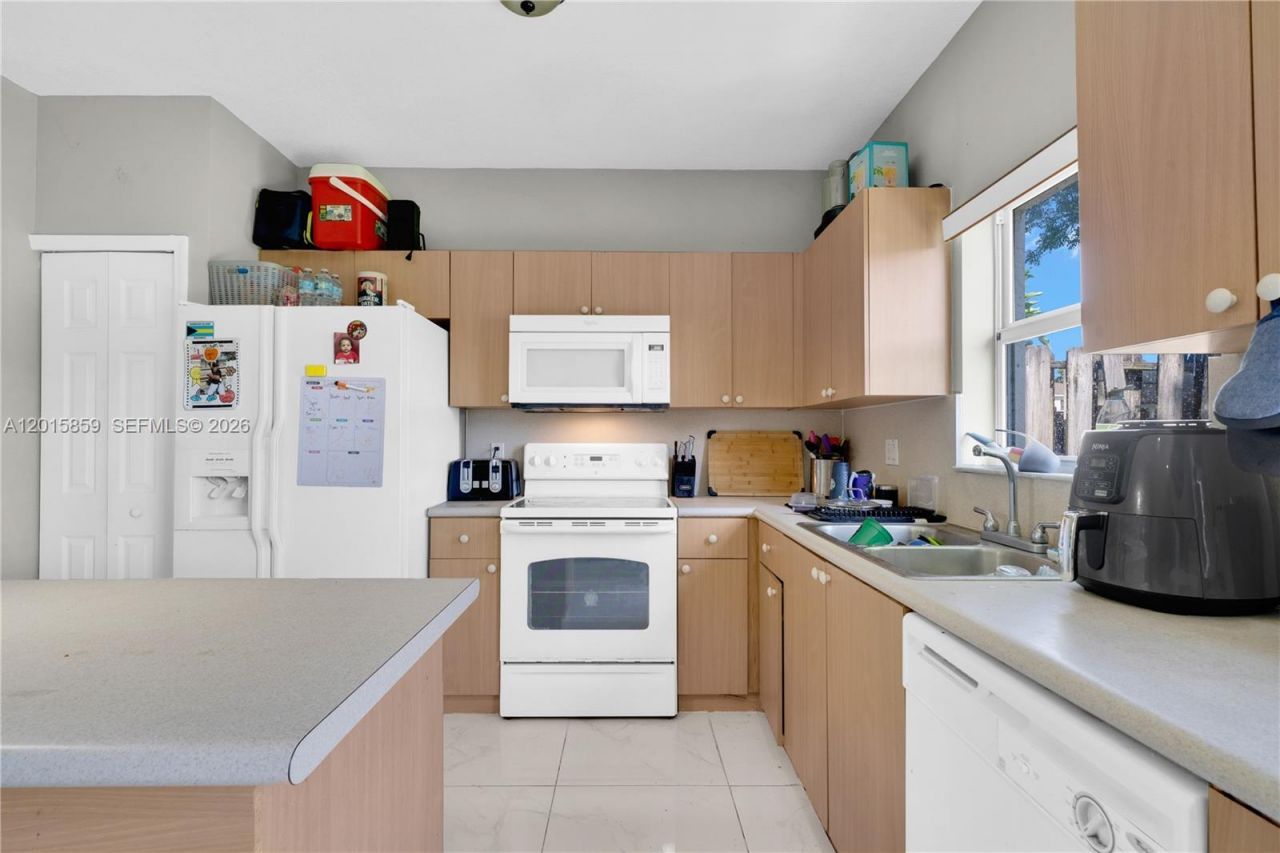 1660 SE 30th St , Homestead, FL 33035 Photo