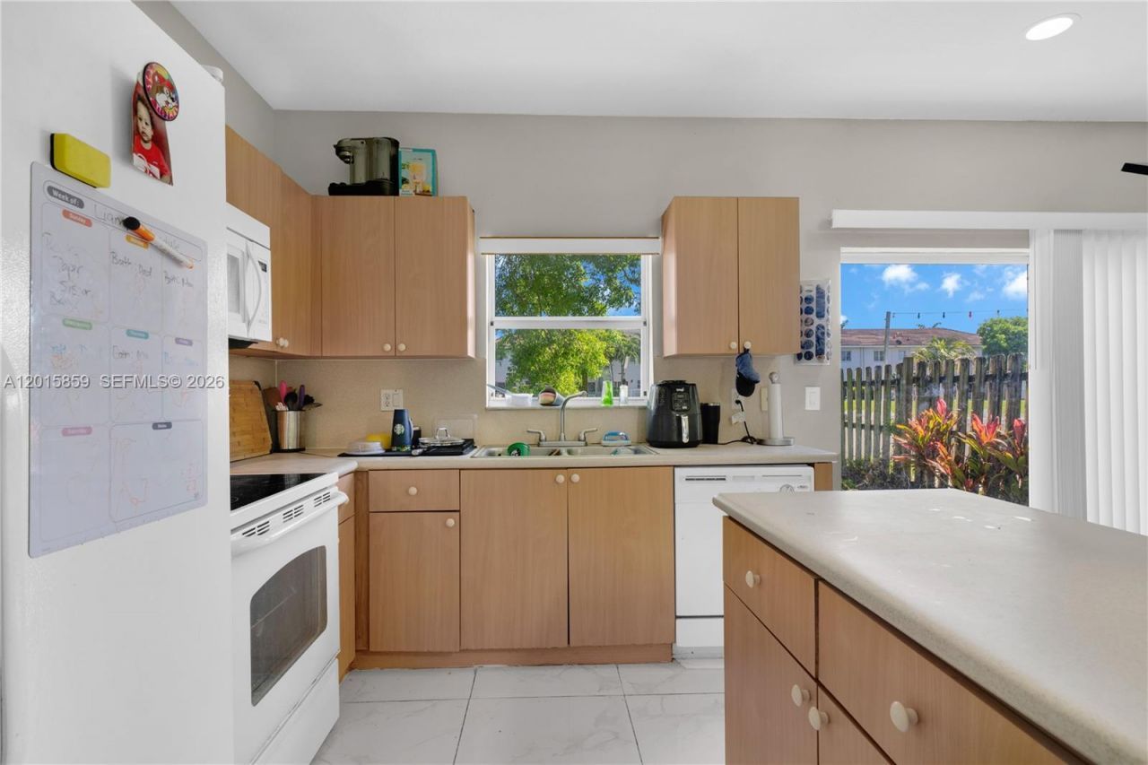1660 SE 30th St , Homestead, FL 33035 Photo
