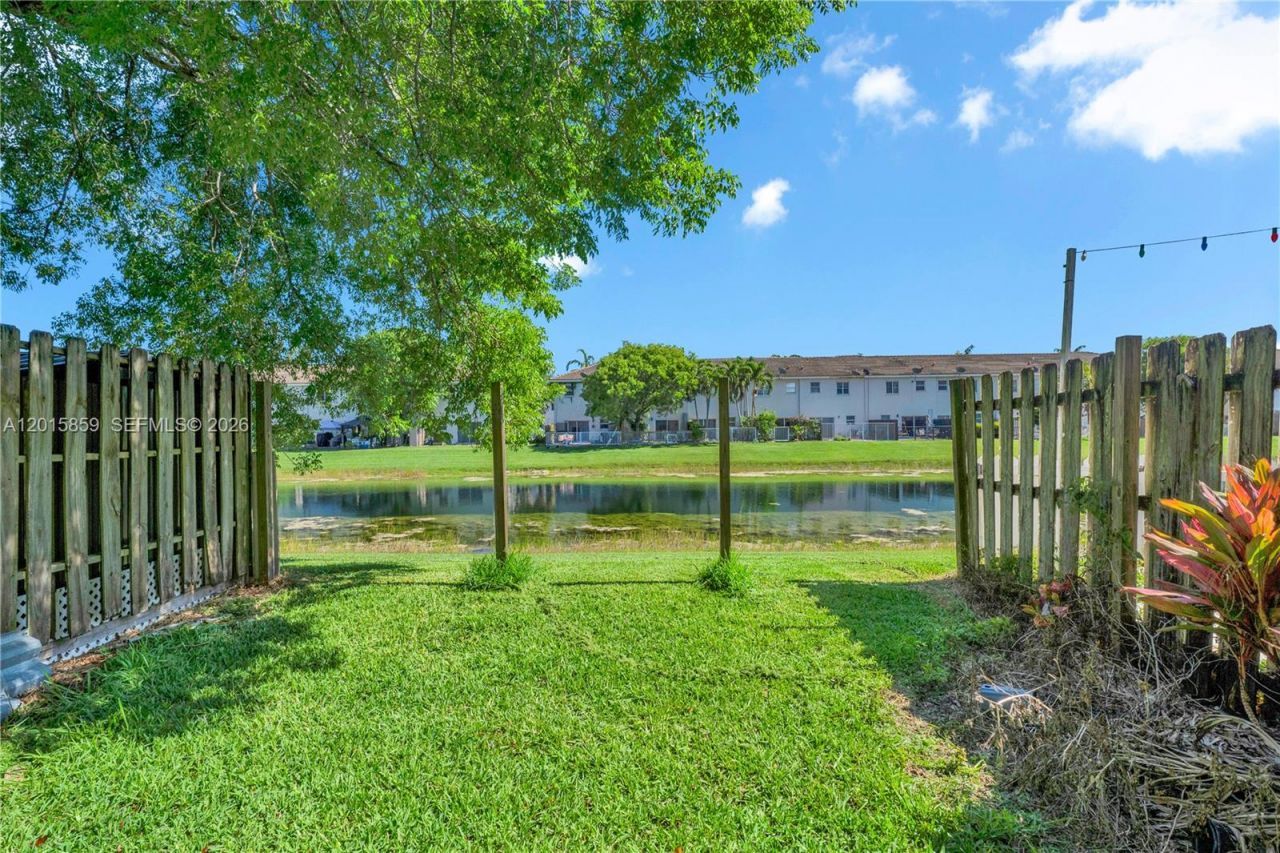 1660 SE 30th St , Homestead, FL 33035 Photo