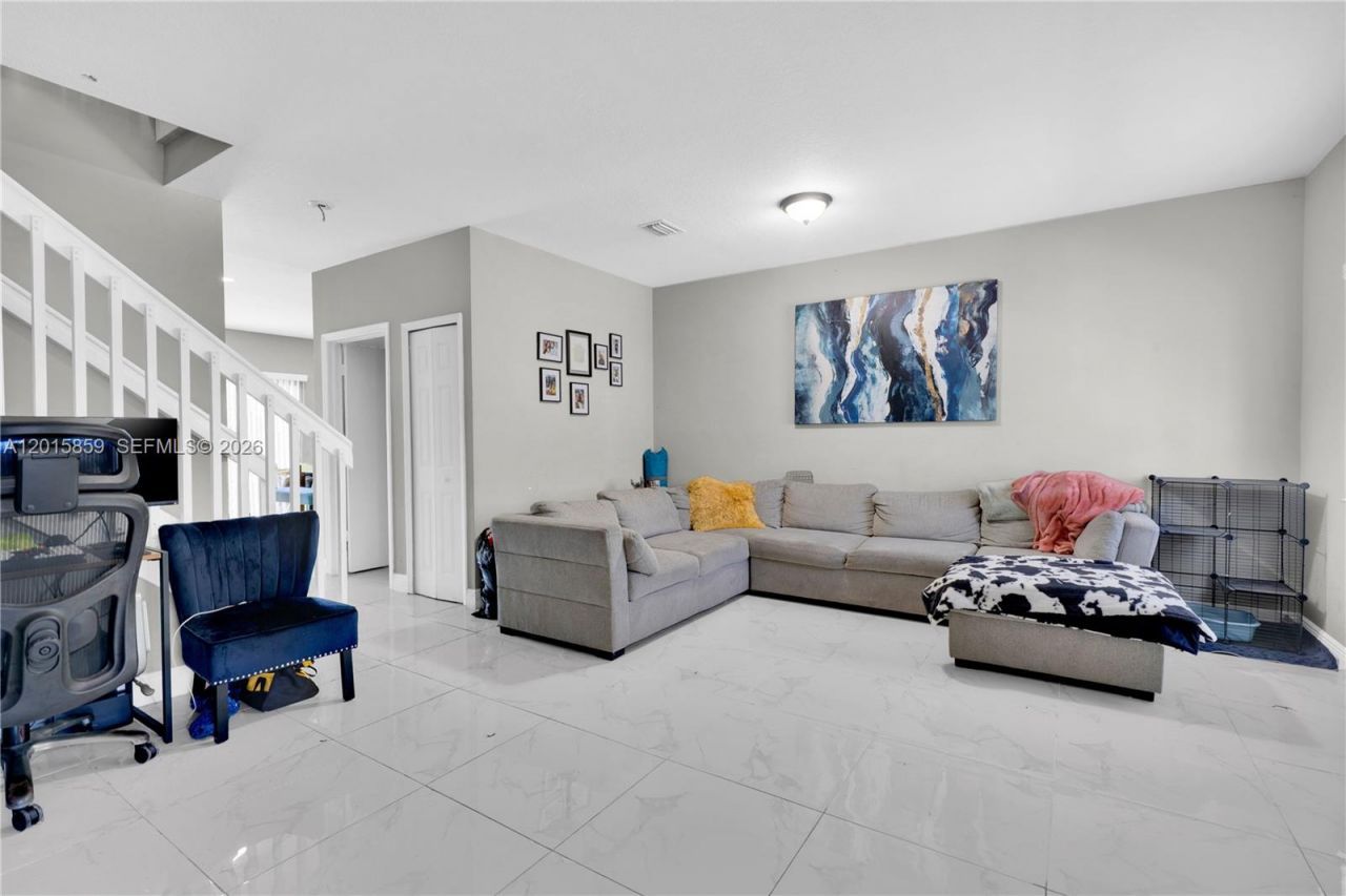 1660 SE 30th St , Homestead, FL 33035 Photo