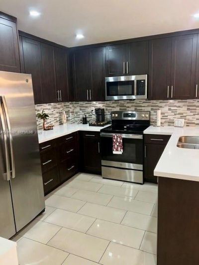 1701 NE 115th St , Unit 1A, Miami, FL 33181 Photo