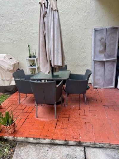 1701 NE 115th St , Unit 1A, Miami, FL 33181 Photo
