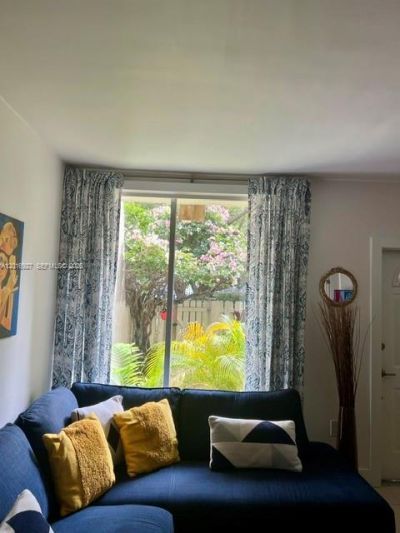 1701 NE 115th St , Unit 1A, Miami, FL 33181 Photo