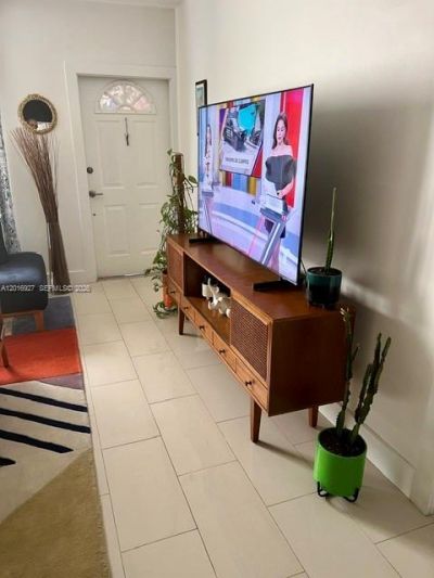 1701 NE 115th St , Unit 1A, Miami, FL 33181 Photo
