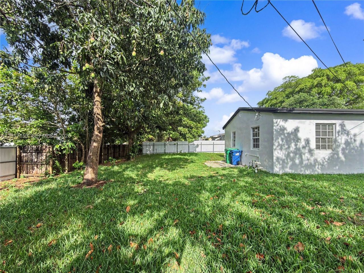 580 NW 194th Ter , Miami Gardens, FL 33169 Photo