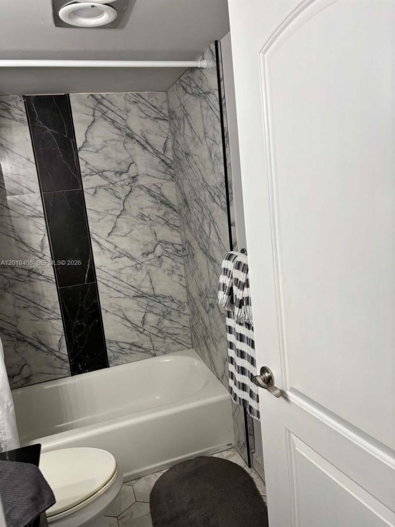 720 Bayshore Dr , Unit 301, Fort Lauderdale, FL 33304 Photo