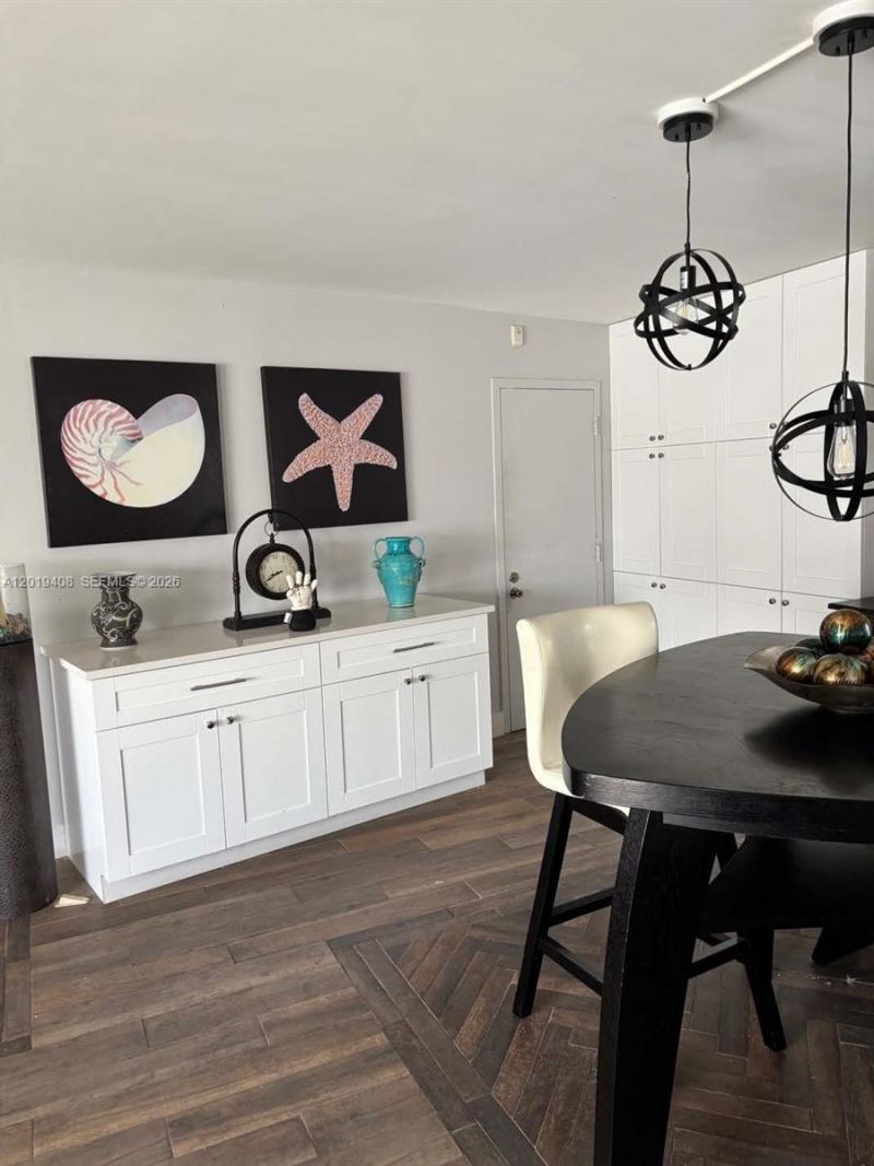 720 Bayshore Dr , Unit 301, Fort Lauderdale, FL 33304 Photo
