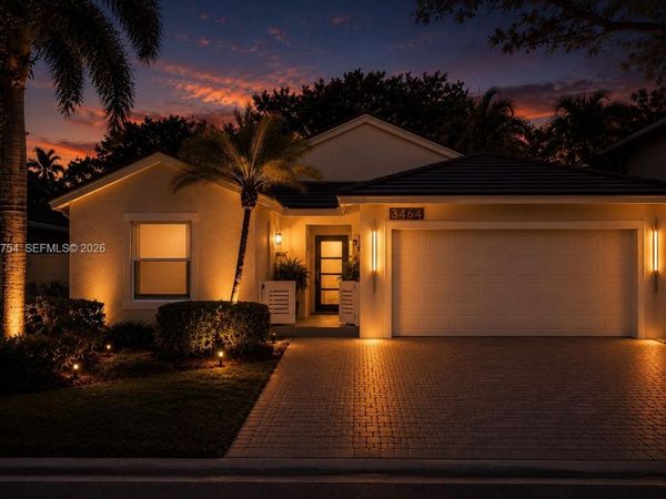 3464 51st St , Hollywood, FL 33312