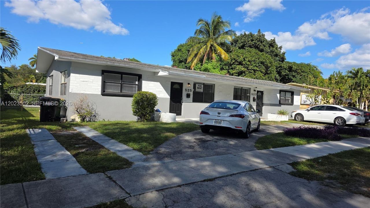 525 NE 132nd Ter , North Miami, FL 33161 Photo