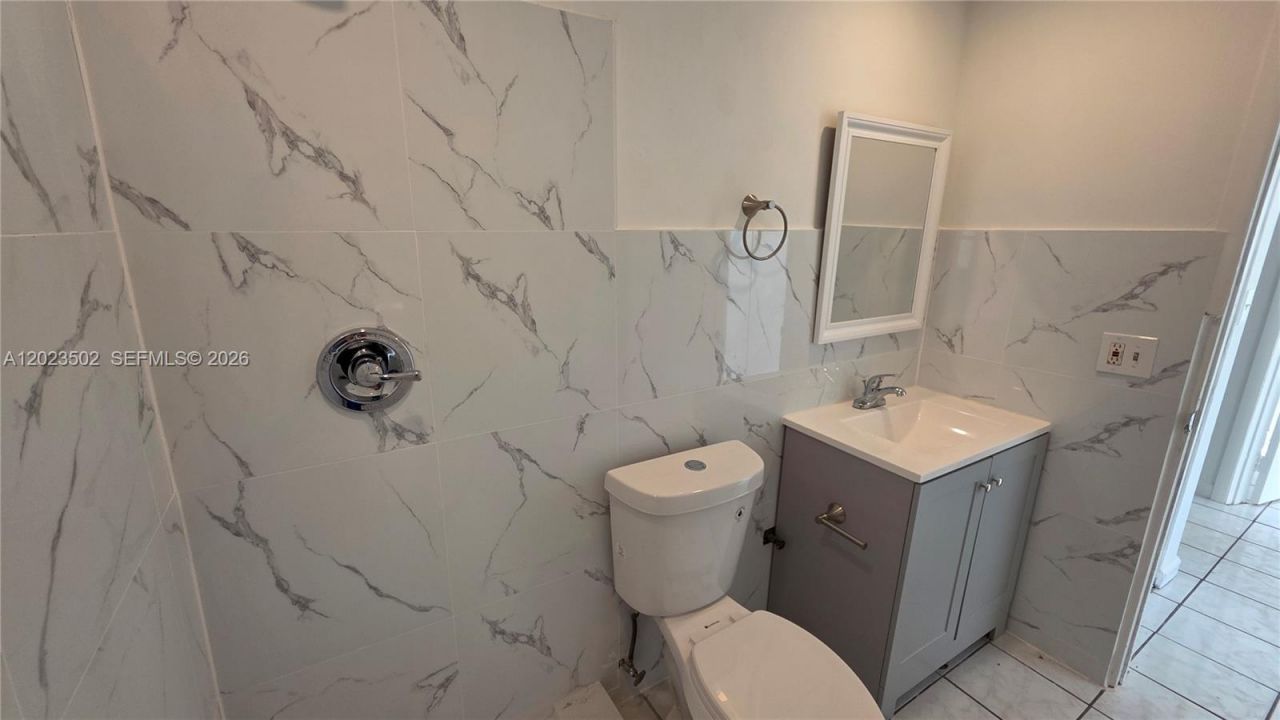 525 NE 132nd Ter , North Miami, FL 33161 Photo