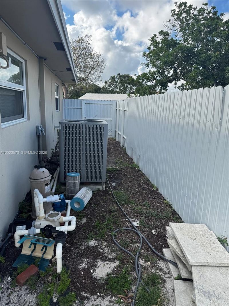 4560 NW 6th Ct , Plantation, FL 33317 Photo