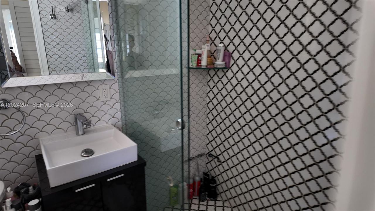 1535 Meridian Ave , Unit 6, Miami Beach, FL 33139 Photo