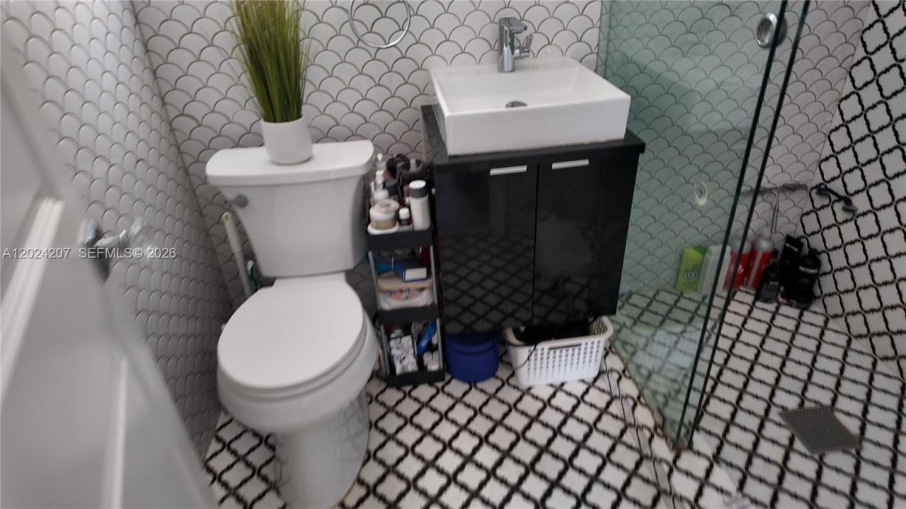 1535 Meridian Ave , Unit 6, Miami Beach, FL 33139 Photo