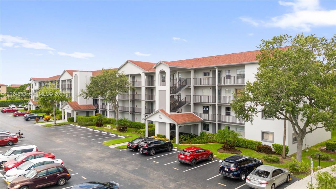 1400 SW 124th Ter , Unit 109Q, Pembroke Pines, FL 33027 Photo