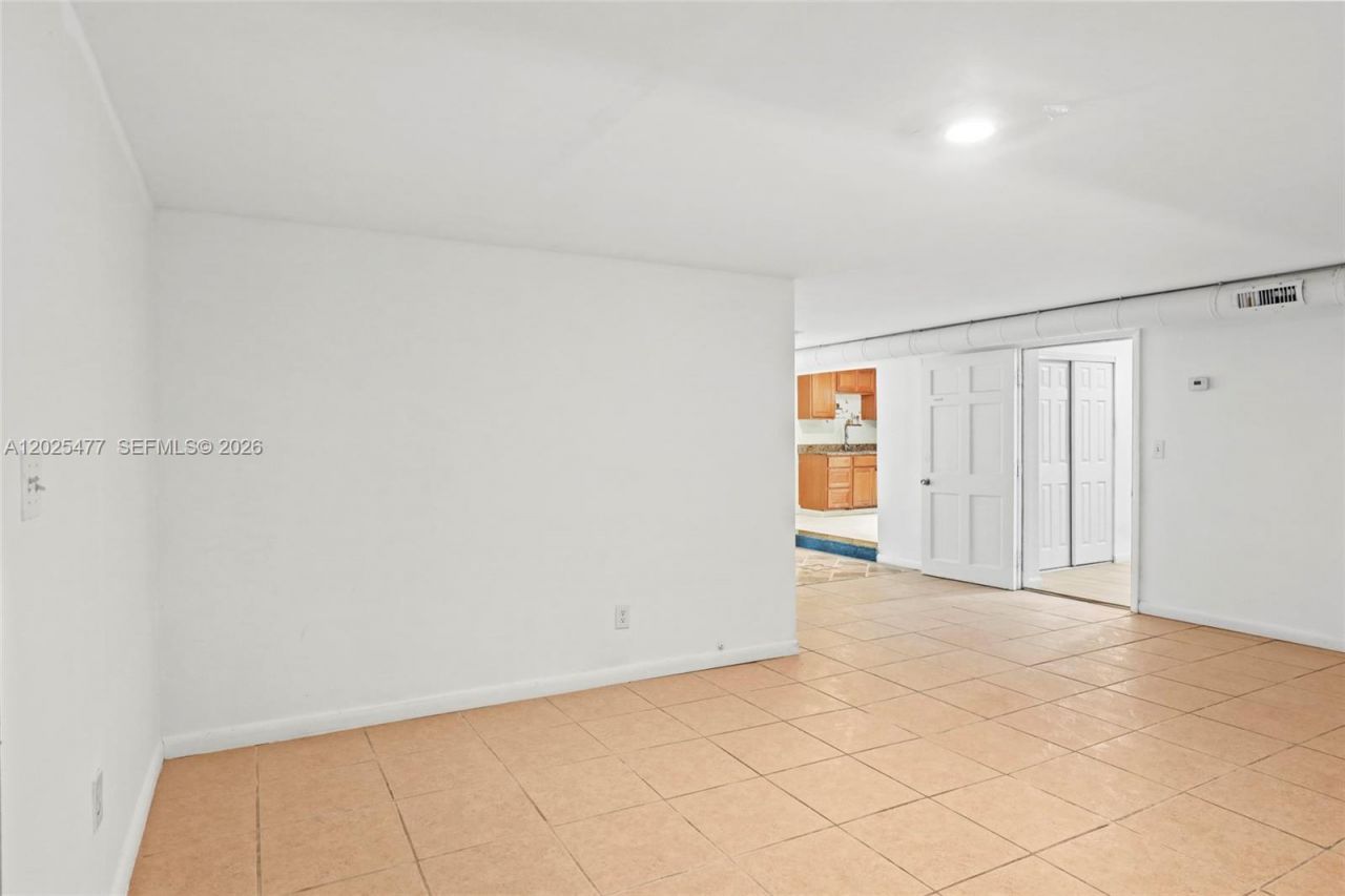 310 E Olive Ave , Port Saint Lucie, FL 34952 Photo