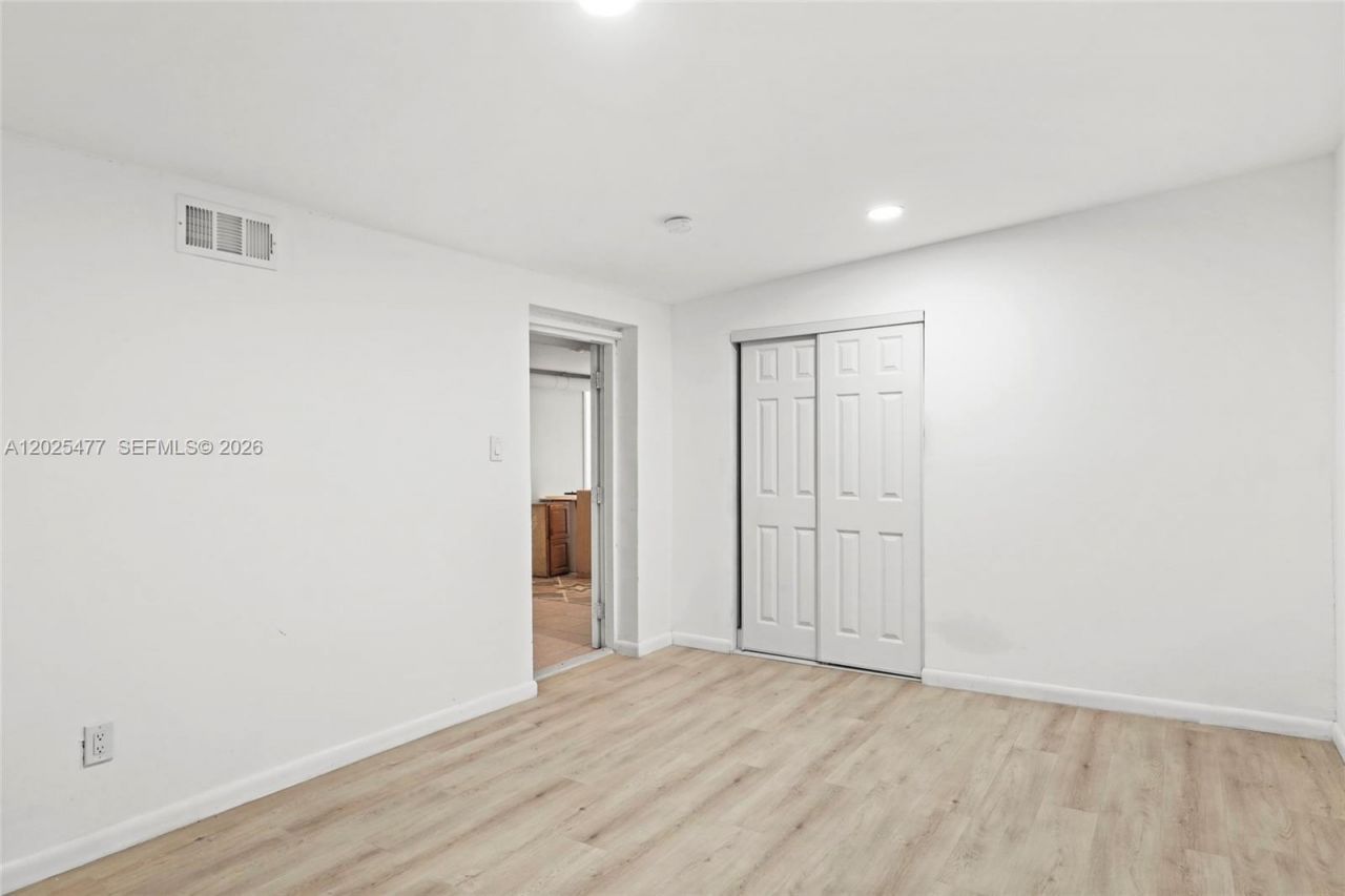 310 E Olive Ave , Port Saint Lucie, FL 34952 Photo