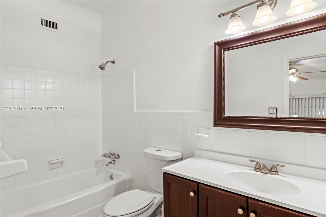 310 E Olive Ave , Port Saint Lucie, FL 34952 Photo