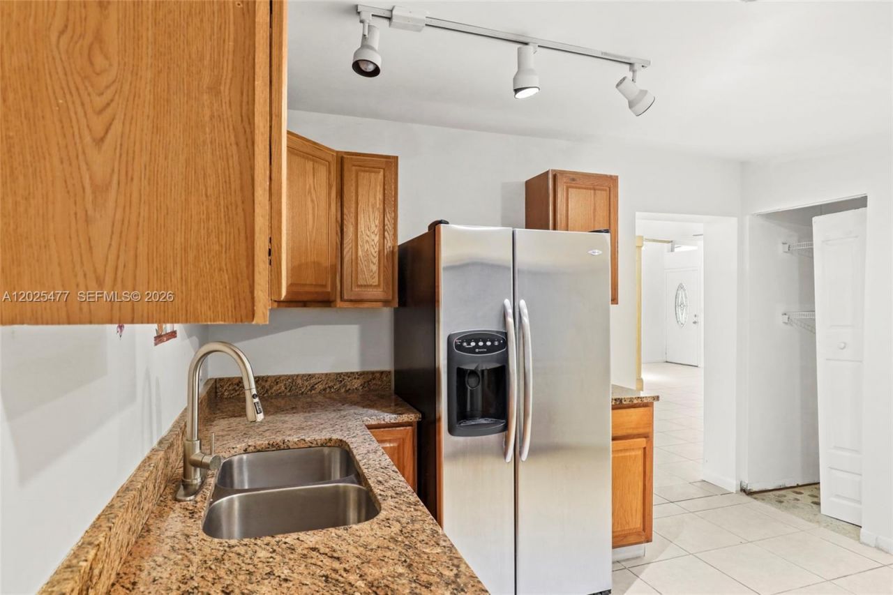 310 E Olive Ave , Port Saint Lucie, FL 34952 Photo