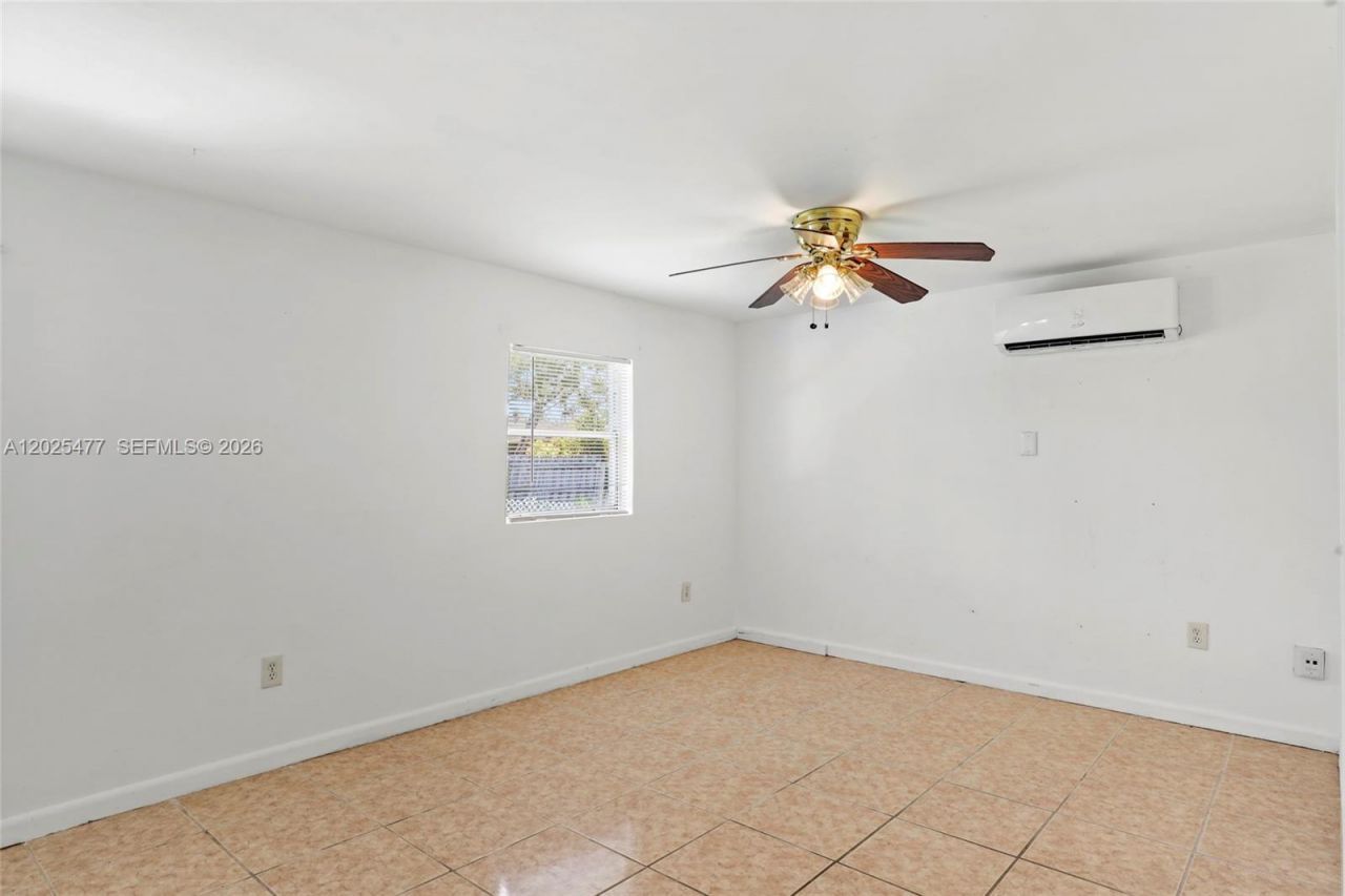 310 E Olive Ave , Port Saint Lucie, FL 34952 Photo